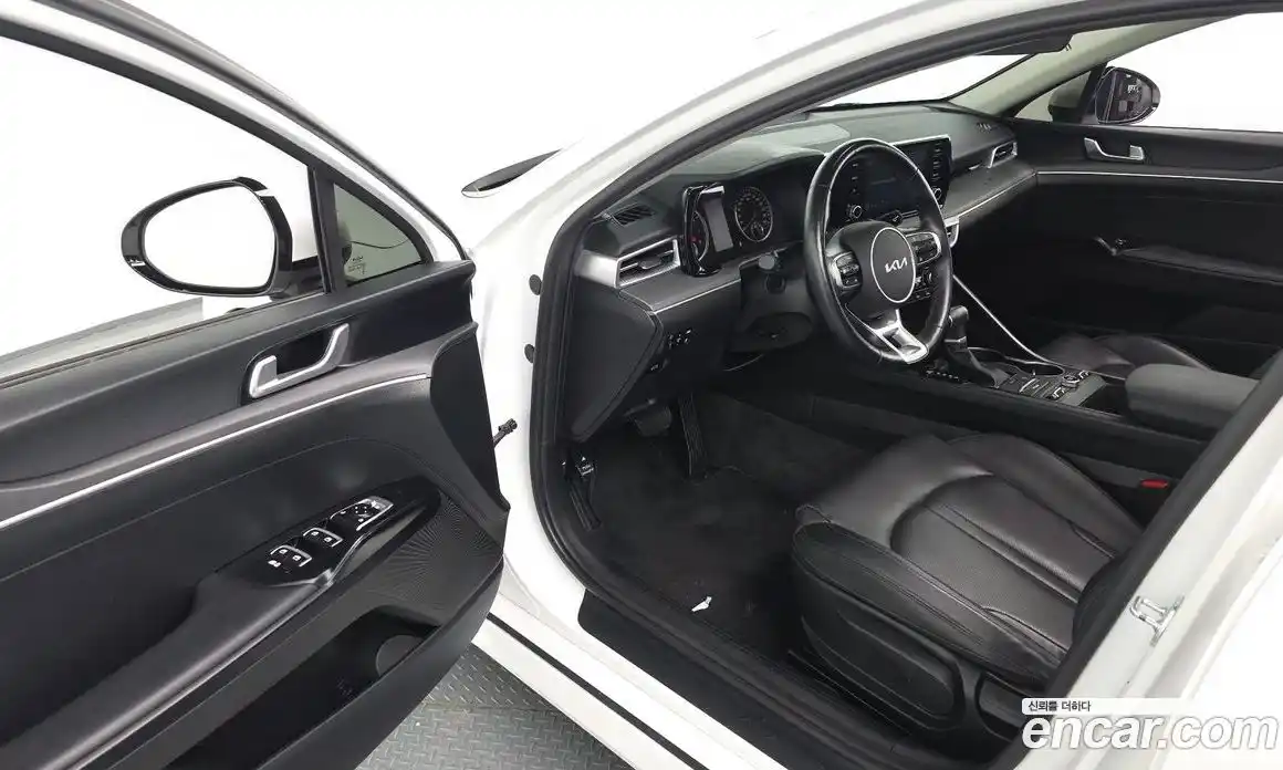 Kia K5 2022 2.0 Автомат в Москве № 523009, фото 10