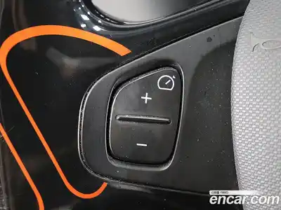 Renault QM3 2015 1.5 Автомат в Москве № 524619, миниатюра 11