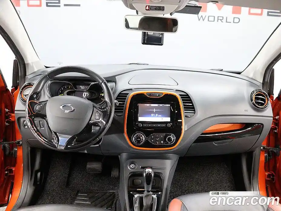 Renault QM3 2015 1.5 Автомат в Москве № 524619, фото 14