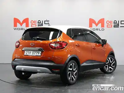 Renault QM3 2015 1.5 Автомат в Москве № 524619, миниатюра 3