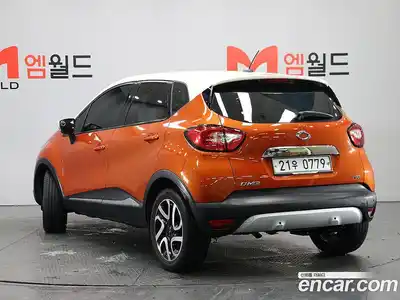 Renault QM3 2015 1.5 Автомат в Москве № 524619, миниатюра 4