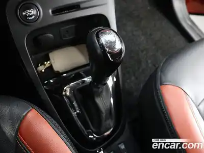 Renault QM3 2015 1.5 Автомат в Москве № 524619, миниатюра 8