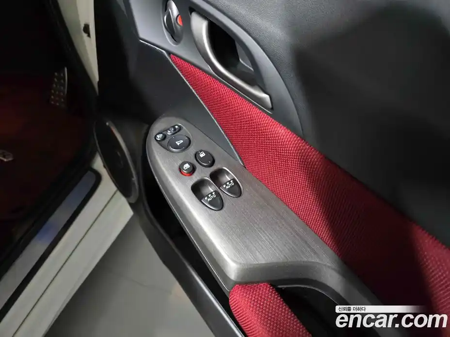 Honda Civic 2010 2.0 Механическая в Москве № 525751, фото 16