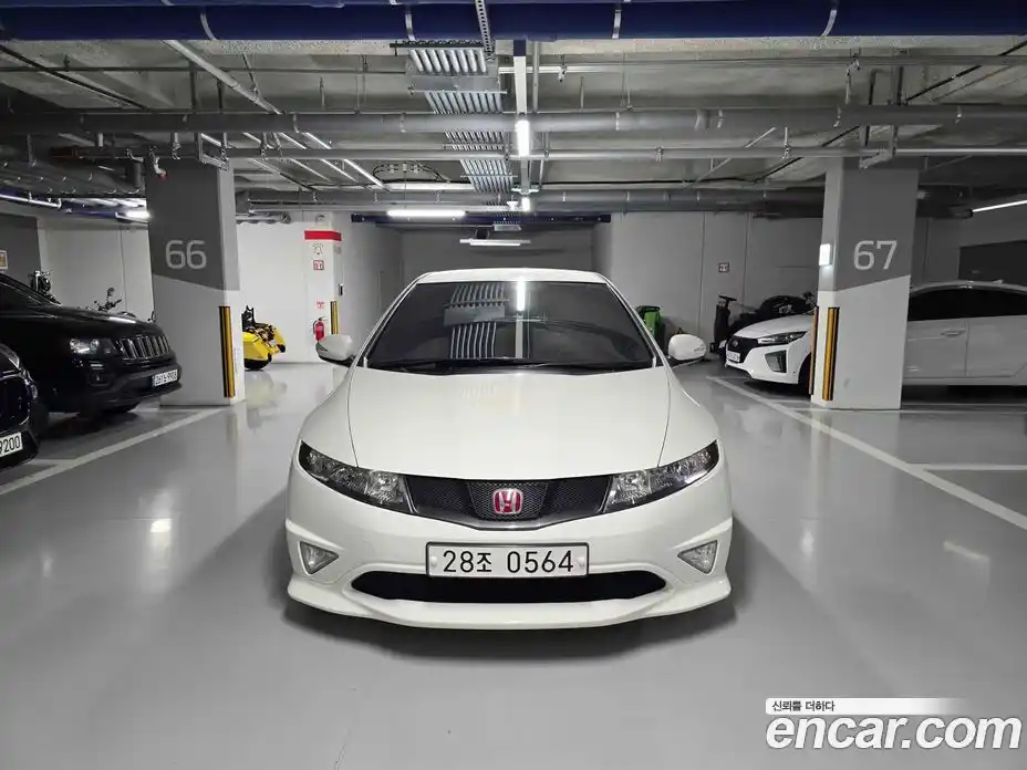 Honda Civic 2010 2.0 Механическая в Москве № 525751, фото 3