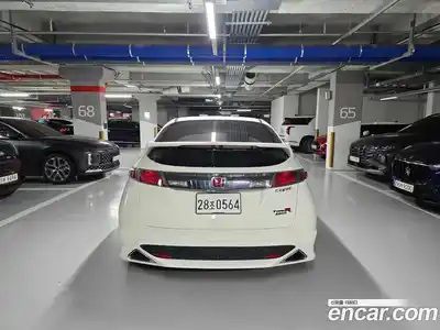 Honda Civic 2010 2.0 Механическая в Москве № 525751, миниатюра 4