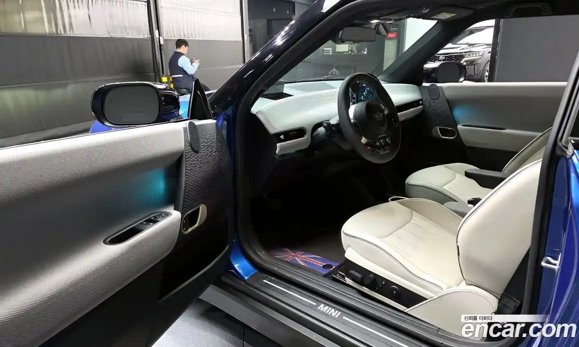 Mini Cooper 2024 0.1 Автомат в Москве № 526227, фото 10