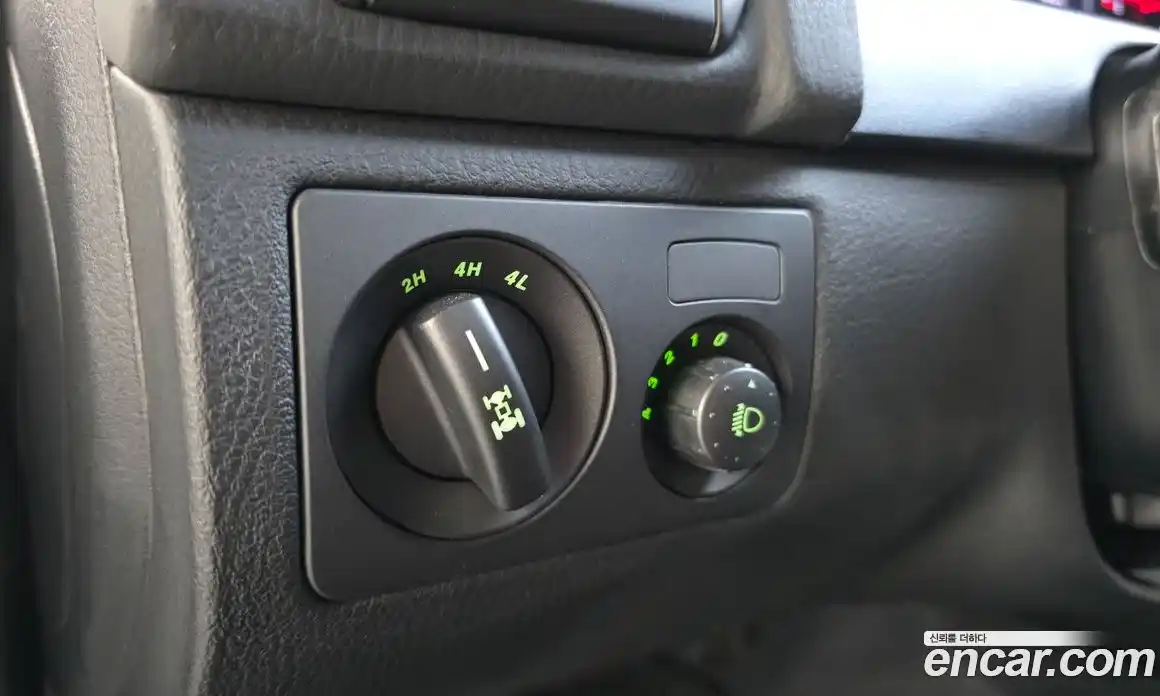 SsangYong Rexton 2015 2.0 Автомат в Москве № 526340, фото 13