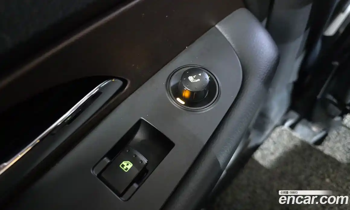 SsangYong Rexton 2015 2.0 Автомат в Москве № 526340, фото 19