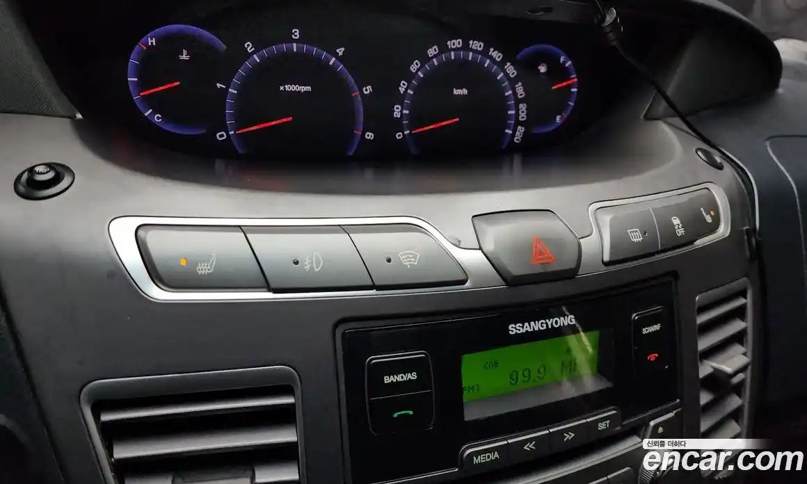 SsangYong Korando 2014 2.0 Автомат в Москве № 526354, фото 17