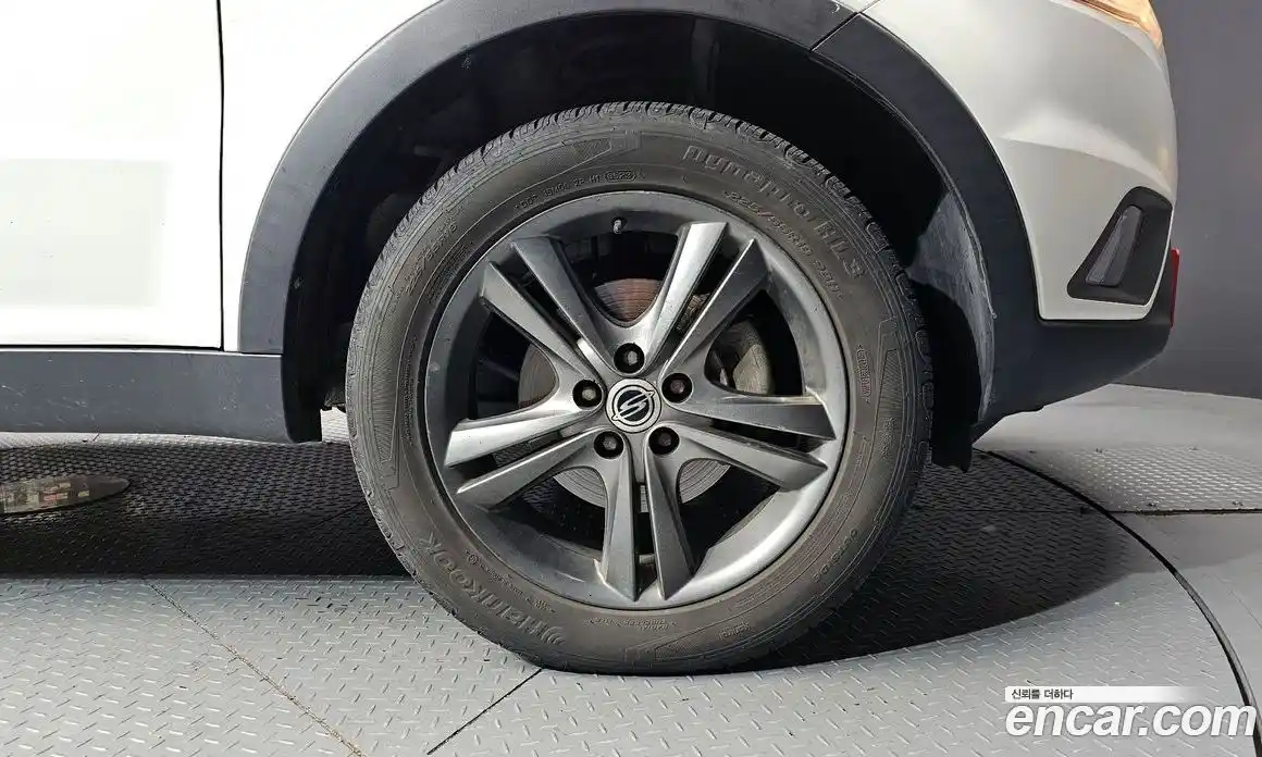 SsangYong Korando 2013 2.0 Автомат в Москве № 526805, фото 5