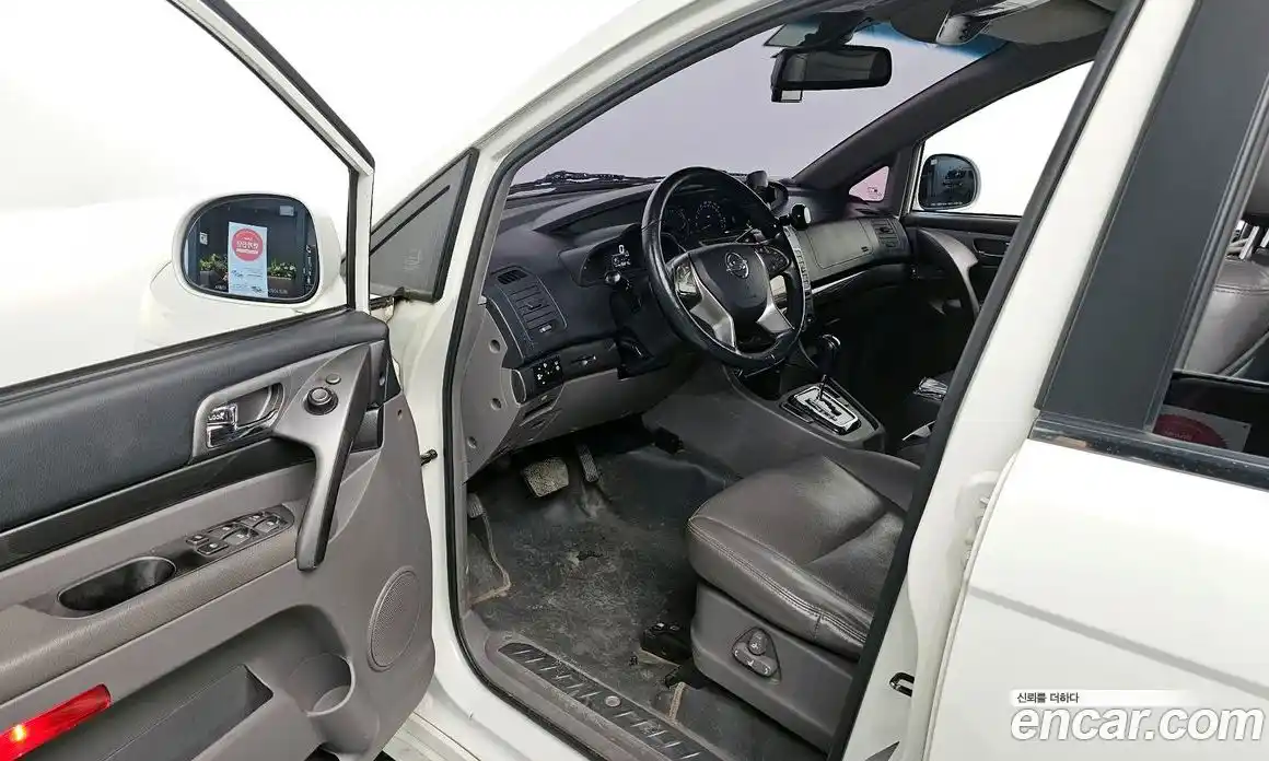 SsangYong Korando 2015 2.0 Автомат в Москве № 526806, фото 11