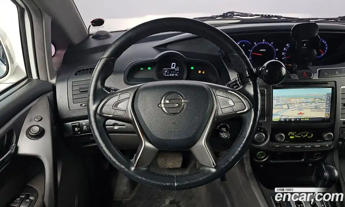 SsangYong Korando 2015 2.0 Автомат в Москве № 526806, фото 13