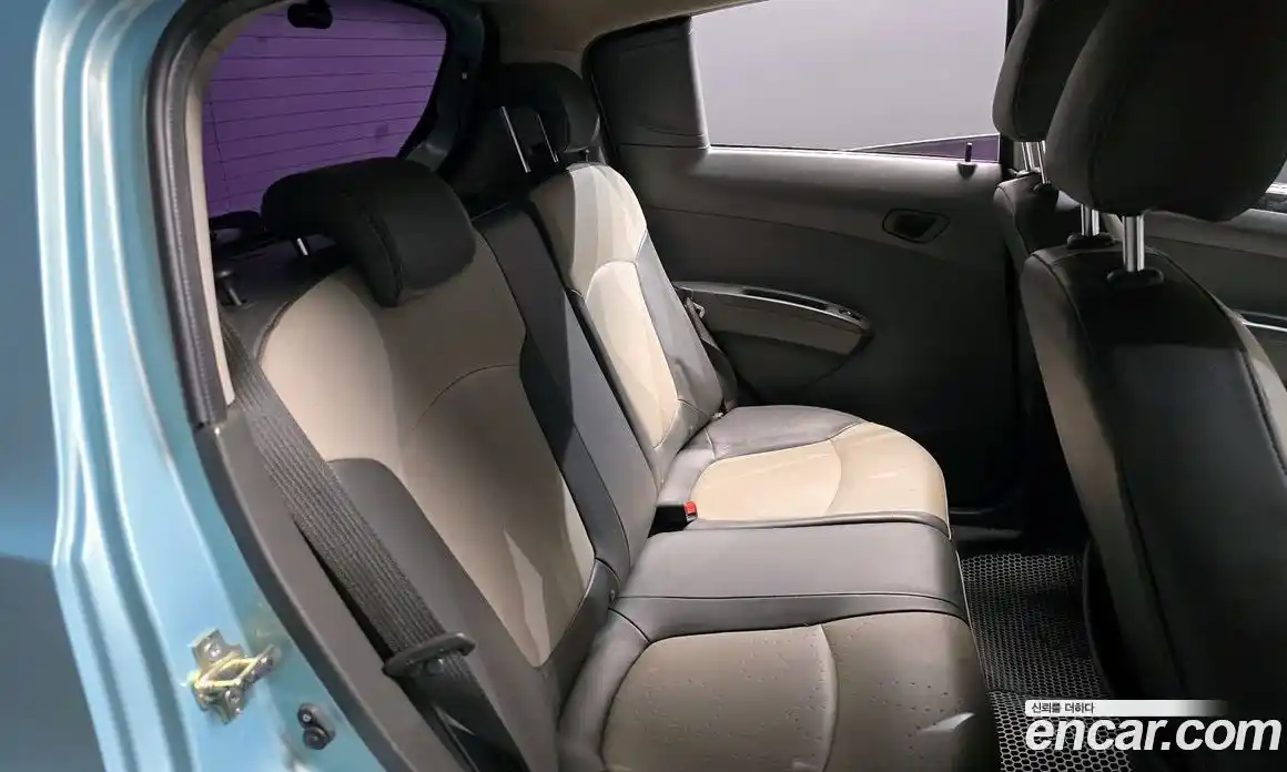 Chevrolet Matiz 2010 1.0 Автомат в Москве № 528450, фото 13