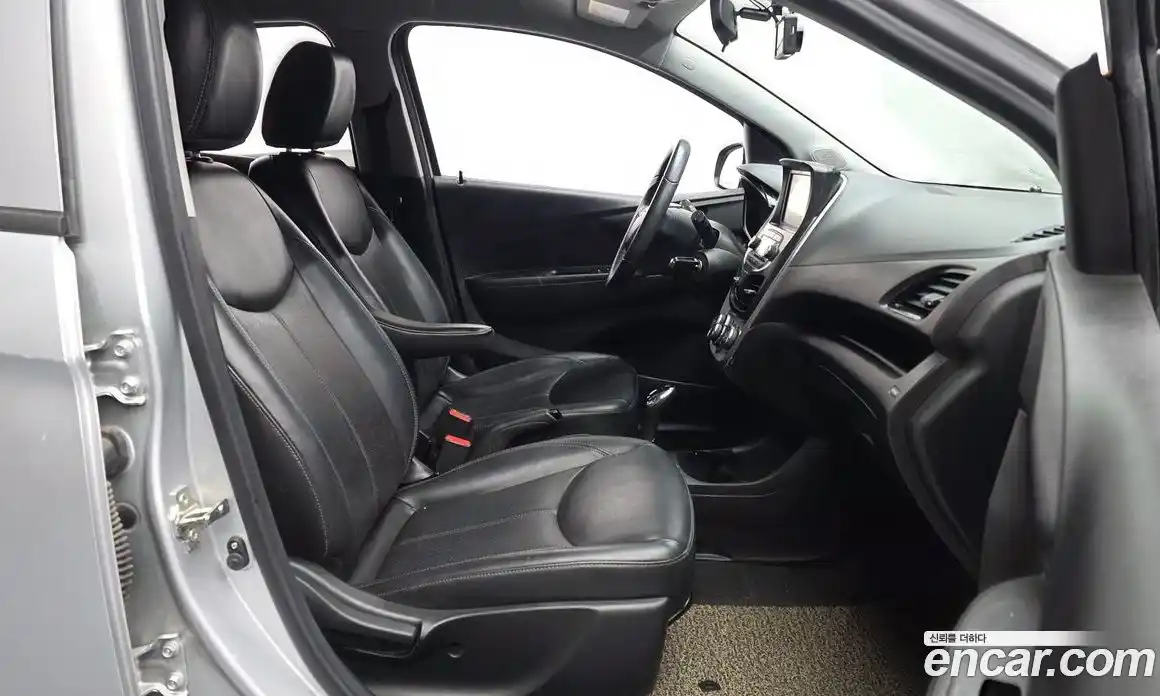 Chevrolet Spark 2016 1.0 Автомат в Москве № 528561, фото 11