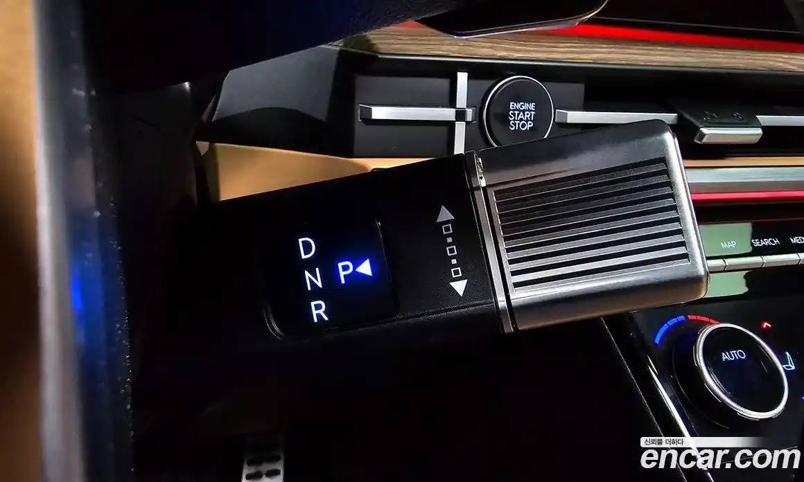 Hyundai Santa Fe 2024 2.5 Автомат в Москве № 529557, фото 9