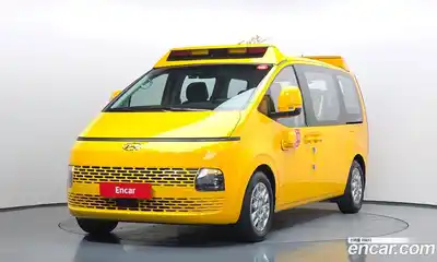 Hyundai Staria, 2023