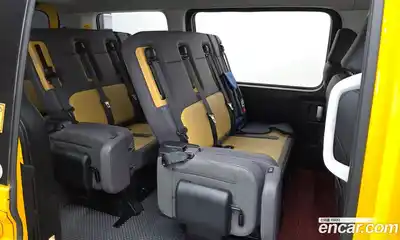 Hyundai Staria 2023 3.5 Автомат в Москве № 529742, миниатюра 12