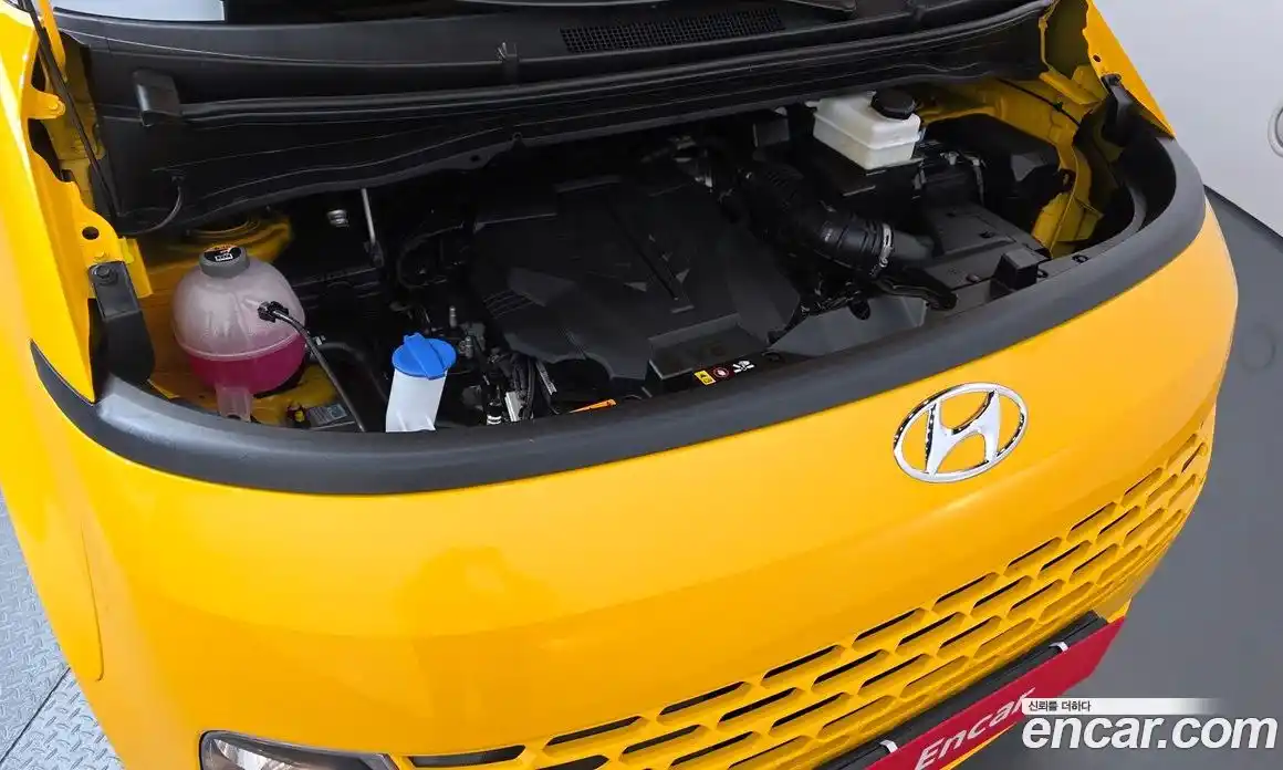 Hyundai Staria 2023 3.5 Автомат в Москве № 529742, фото 6