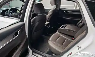 Hyundai Grandeur 2023 3.0 Автомат в Москве № 530911, миниатюра 11