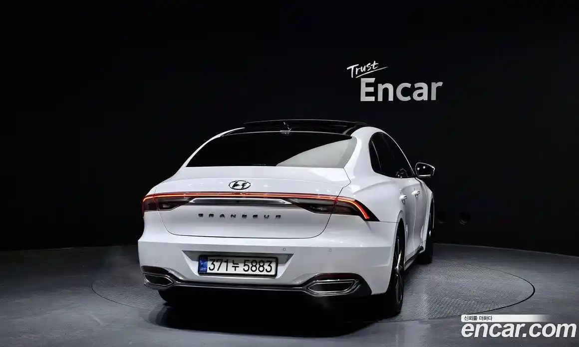 Hyundai Grandeur 2023 3.0 Автомат в Москве № 530911, фото 4