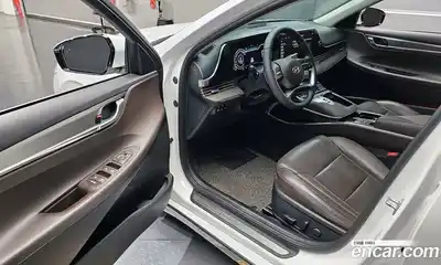 Hyundai Grandeur 2023 3.0 Автомат в Москве № 530911, миниатюра 10