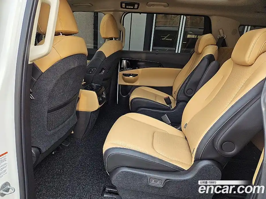 Kia Canival 2021 2.2 Автомат в Москве № 532114, фото 11