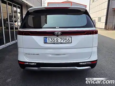 Kia Canival 2021 2.2 Автомат в Москве № 532114, миниатюра 4