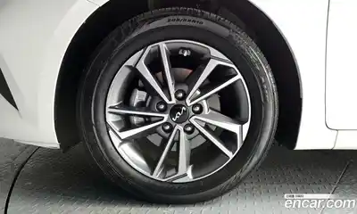 Kia K3 2022 1.6 Автомат в Москве № 532594, миниатюра 5