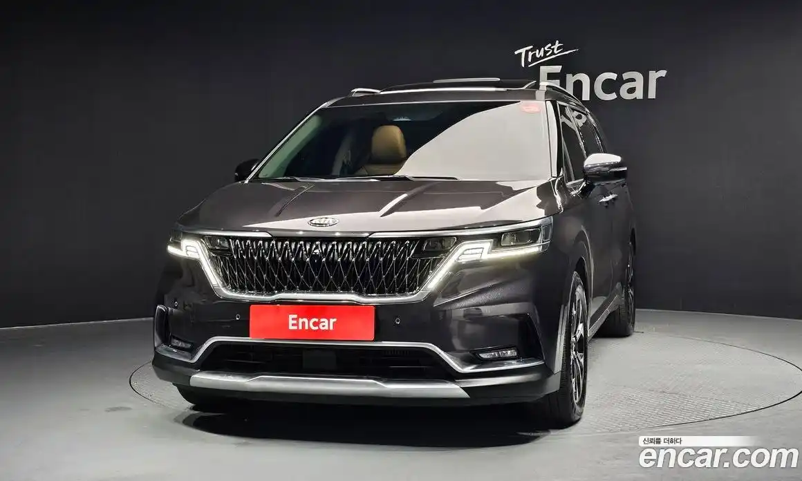 Kia Canival 2021 2.2 Автомат в Москве № 532835, фото 3