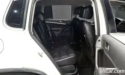 Volkswagen Tiguan 2016 2.0 Автомат в Москве № 533311, миниатюра 12