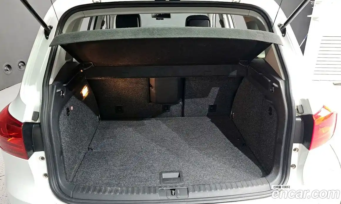 Volkswagen Tiguan 2016 2.0 Автомат в Москве № 533311, фото 20