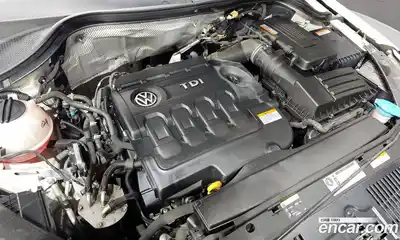 Volkswagen Tiguan 2016 2.0 Автомат в Москве № 533311, миниатюра 6