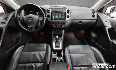 Volkswagen Tiguan 2016 2.0 Автомат в Москве № 533311, миниатюра 7