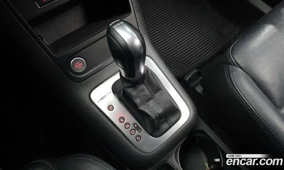 Volkswagen Tiguan 2016 2.0 Автомат в Москве № 533311, фото 9