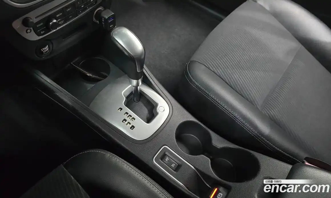 Renault SM3 2015 1.6 Автомат в Москве № 534189, фото 9