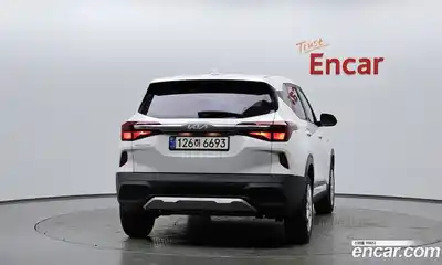 Kia Seltos 2023 1.6 Автомат в Москве № 534407, миниатюра 3