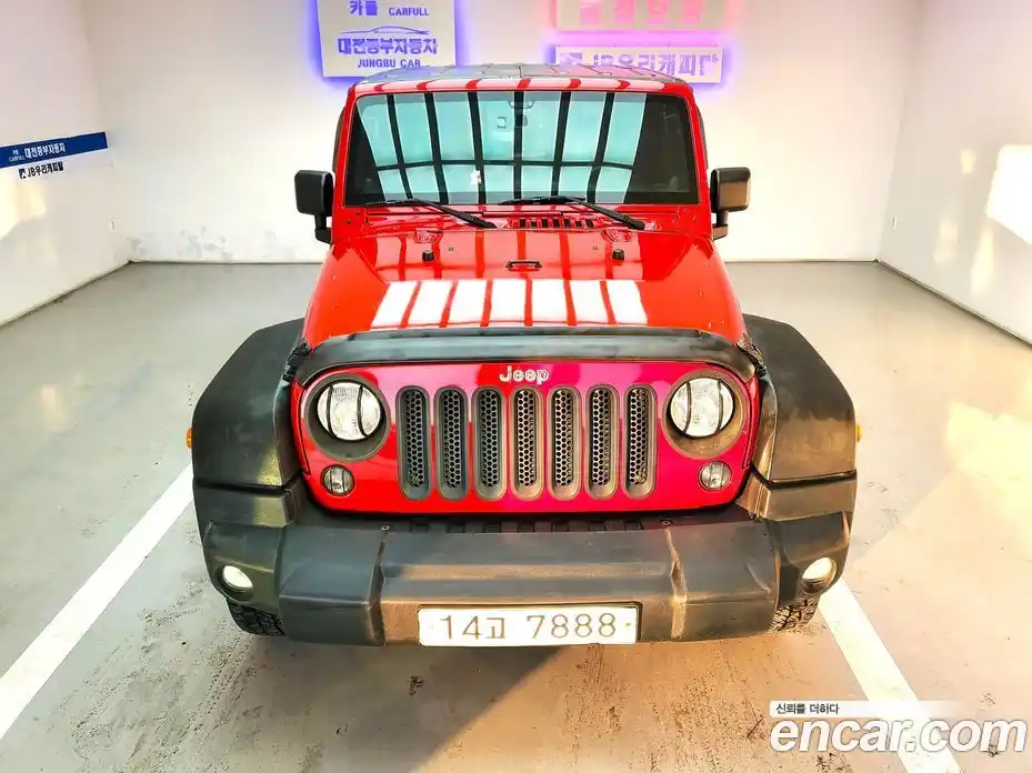 Jeep Wrangler 2014 2.8 Автомат в Москве № 535324, фото 10
