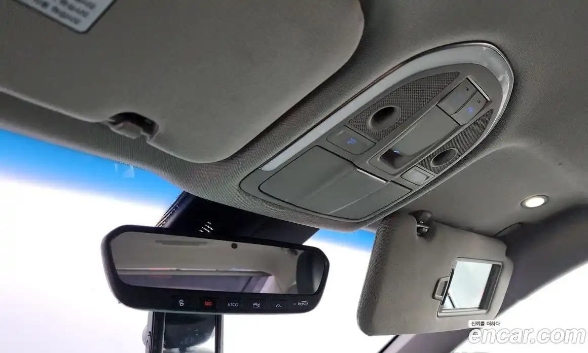 Genesis G80 2017 3.3 Автомат в Москве № 537226, фото 19