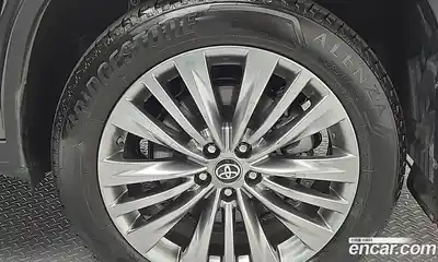 Toyota Highlander 2025 2.5 Автомат в Москве № 537816, миниатюра 5