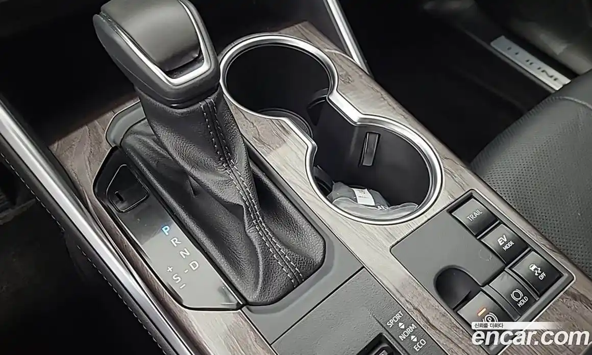 Toyota Highlander 2025 2.5 Автомат в Москве № 537816, фото 7