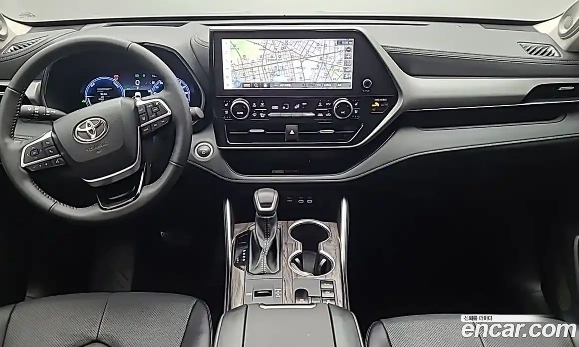 Toyota Highlander 2025 2.5 Автомат в Москве № 537816, фото 8