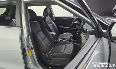 SsangYong TIBOLI 2021 1.6 Автомат в Москве № 539112, миниатюра 12