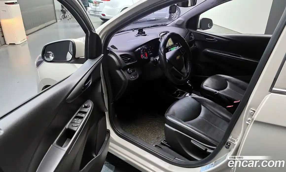 Chevrolet Spark 2018 1.0 Автомат в Москве № 539886, фото 10