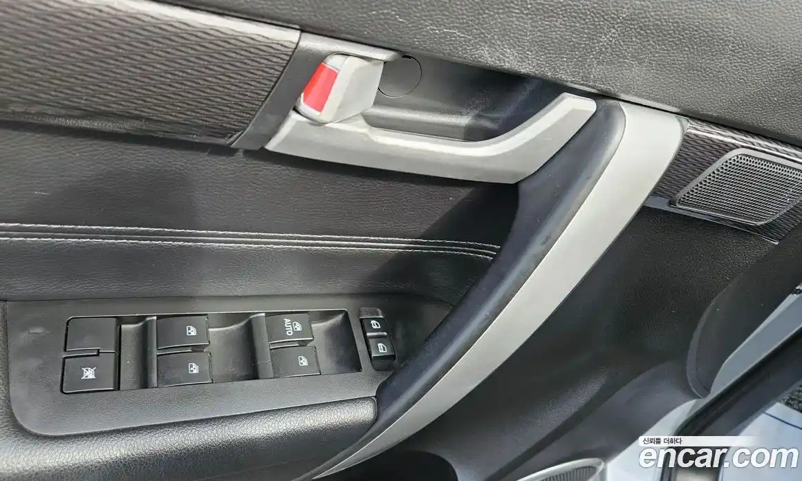 Chevrolet Captiva 2015 2.0 Автомат в Москве № 540112, фото 18