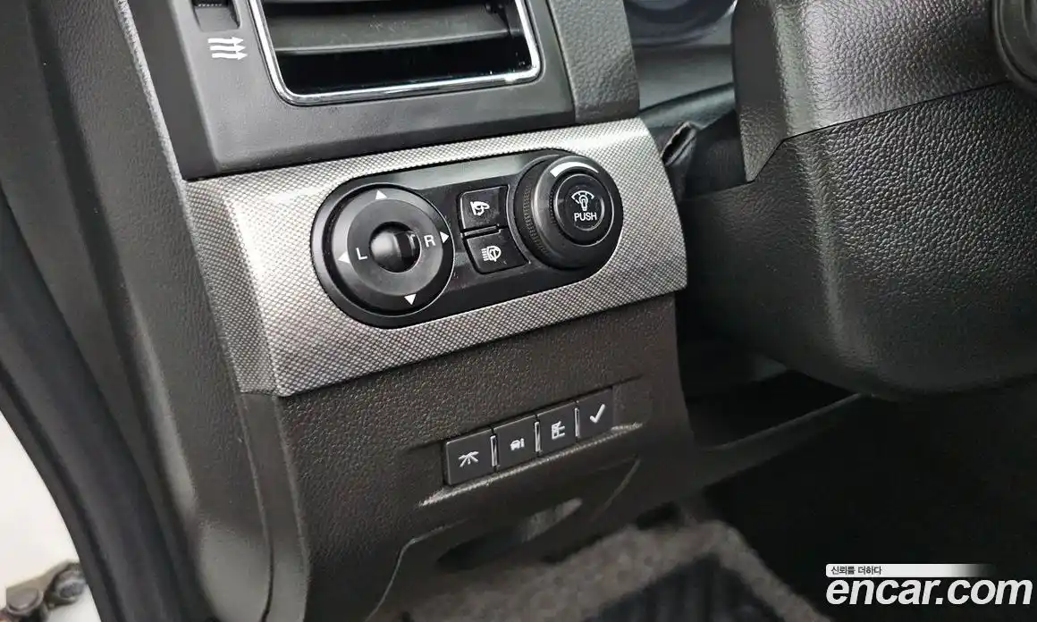 Chevrolet Captiva 2016 2.0 Автомат в Москве № 540232, фото 16