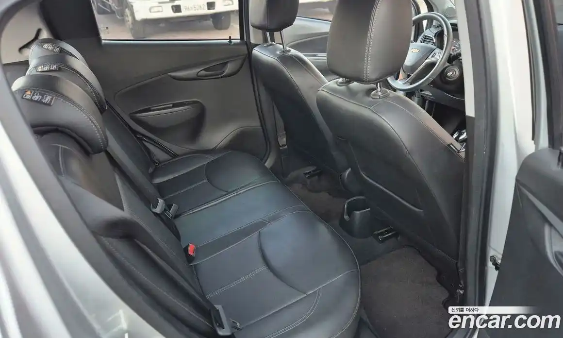 Chevrolet Spark 2016 1.0 Автомат в Москве № 540760, фото 12