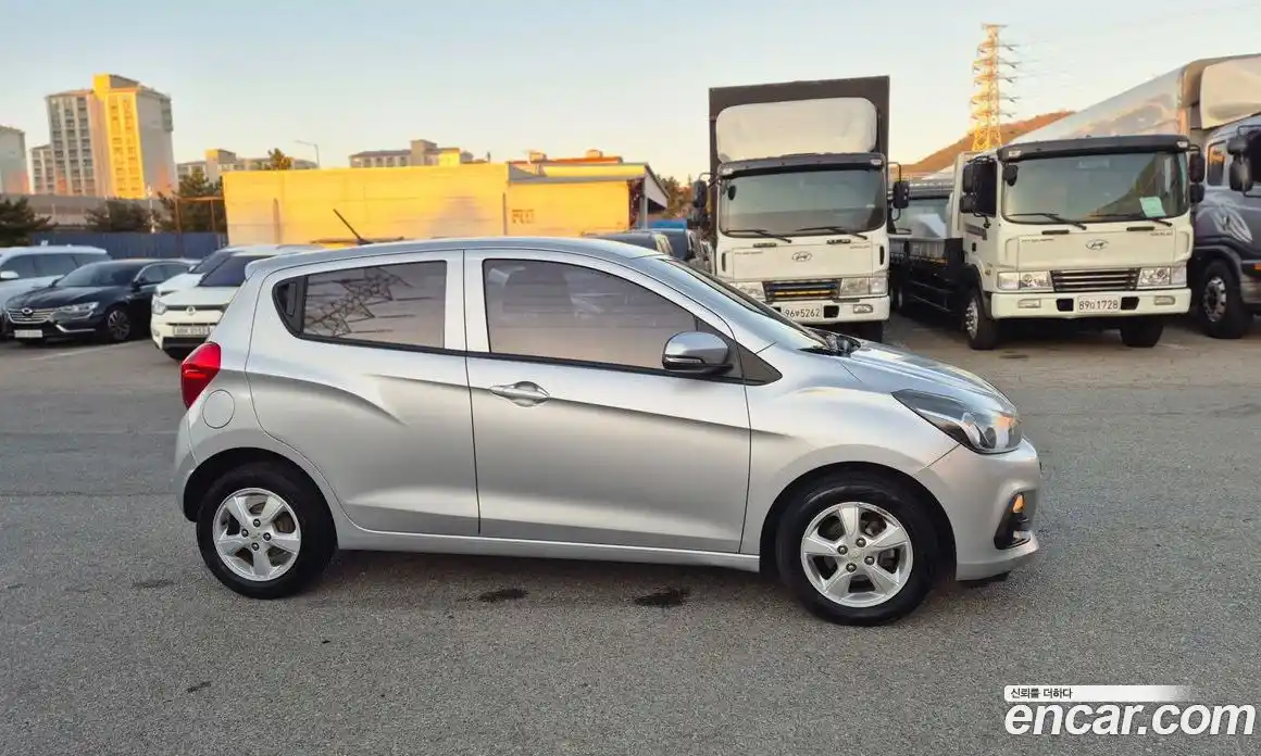 Chevrolet Spark 2016 1.0 Автомат в Москве № 540760, фото 4