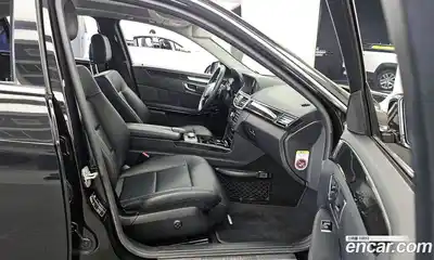 Mercedes-Benz E-Class 2011 3.5 Автомат в Москве № 542647, миниатюра 11