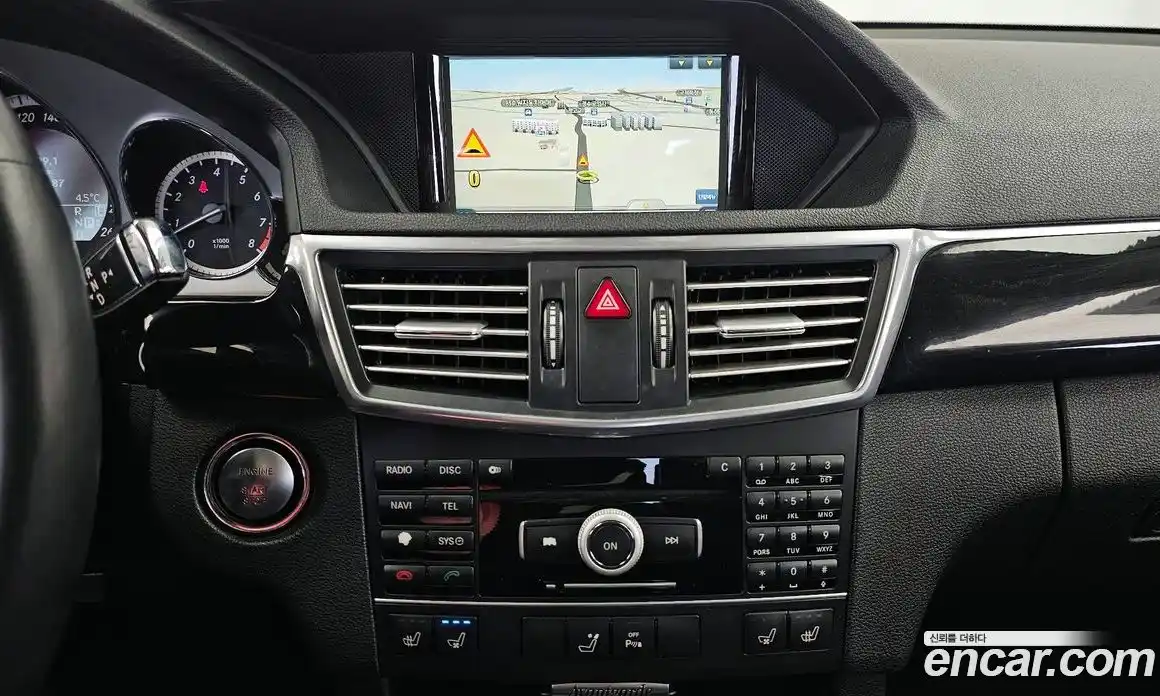 Mercedes-Benz E-Class 2011 3.5 Автомат в Москве № 542647, фото 14