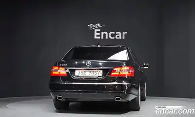 Mercedes-Benz E-Class 2011 3.5 Автомат в Москве № 542647, миниатюра 4